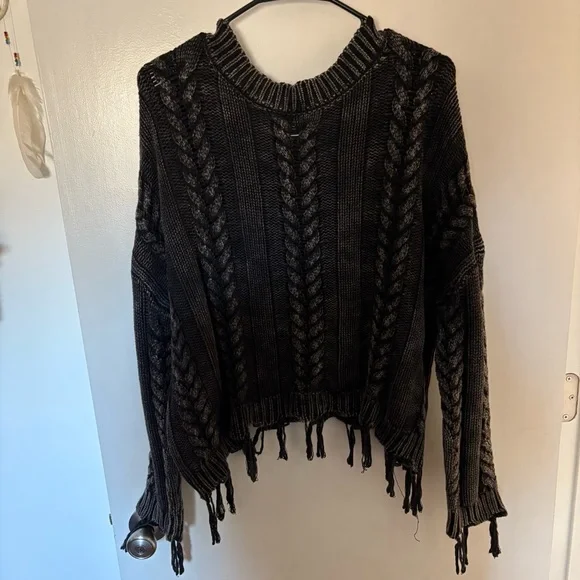 HYFVE Charcoal Cable Knit Sweater - Picture 2 of 4